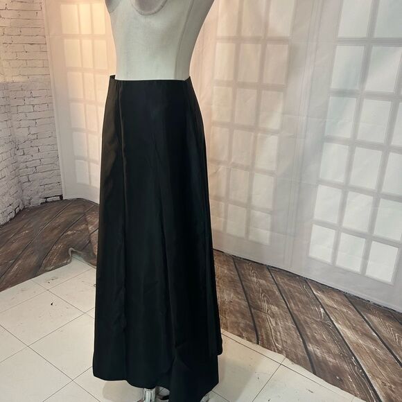 JS Collections Black satin dressy Full Length Maxi Skirt Size 4 - Picture 3 of 9